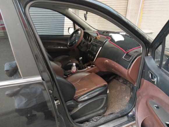 [义乌·苏E] 二手东风风行景逸X52016款 1.6L 手动尊享型