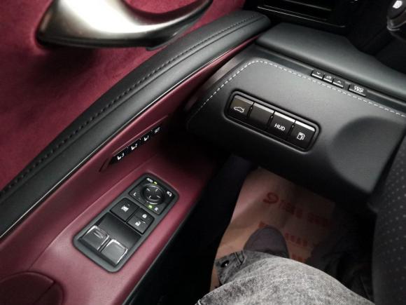 [成都·川A] 二手雷克萨斯雷克萨斯LC2018款 500h 运动版