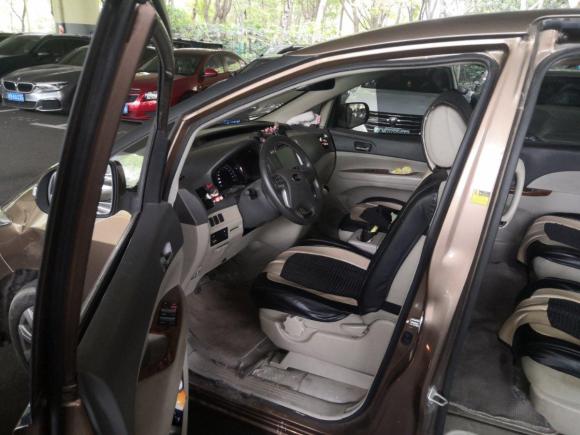 [上海·贵E] 二手比亚迪比亚迪M62013款 2.4L 手动舒适型