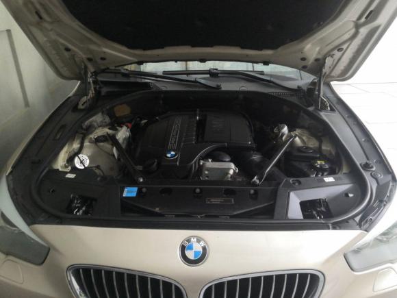 [佛山·粤X] 二手宝马宝马5系GT2010款 535i 领先型