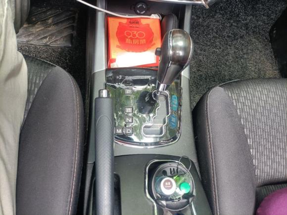 [上海·沪L] 二手双龙柯兰多2015款 2.0L 两驱自动致享版