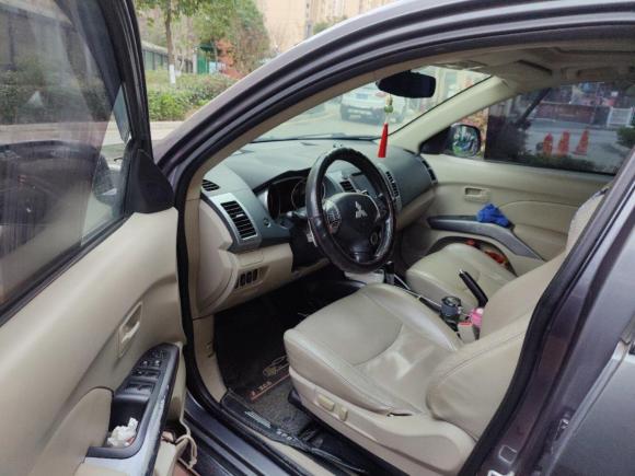 [南昌·赣C] 二手三菱欧蓝德2008款 3.0精英版