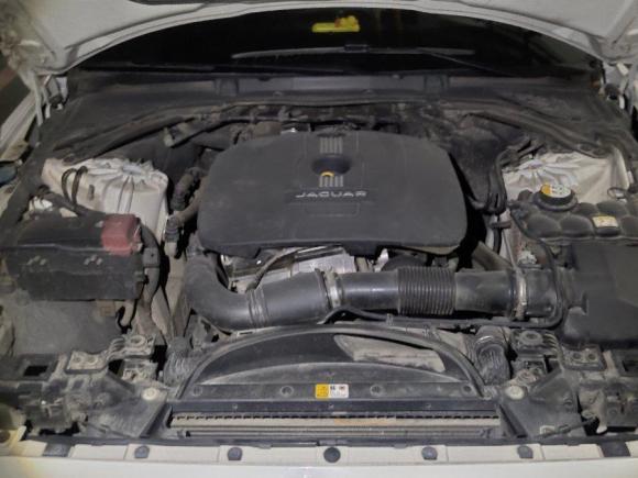 [武汉·鄂A] 二手捷豹捷豹XE2017款 2.0T 200PS R-Sport