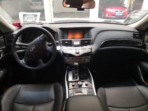 [深圳·粤B] 二手英菲尼迪英菲尼迪Q702017款 Q70L 2.5L 精英版