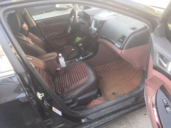 [苏州·苏E] 二手比亚迪速锐2015款 1.5L 手动豪华型