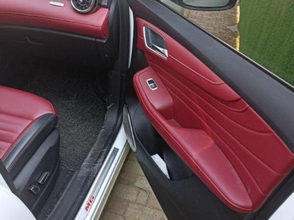 [无锡·苏B] 二手MG名爵HS2018款 30T 自动四驱Trophy荷尔蒙燃情版 国V