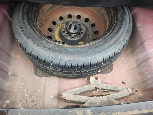 [武汉·鄂A] 二手长安悦翔V72015款 1.6L 自动乐享型 国IV