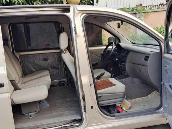 [湖州·浙H] 二手五菱汽车五菱荣光V2018年产 1.5L 5座带助力