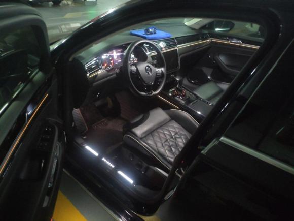 [台州·浙J] 二手大众辉昂2018款 改款 380TSI 两驱豪华旗舰版