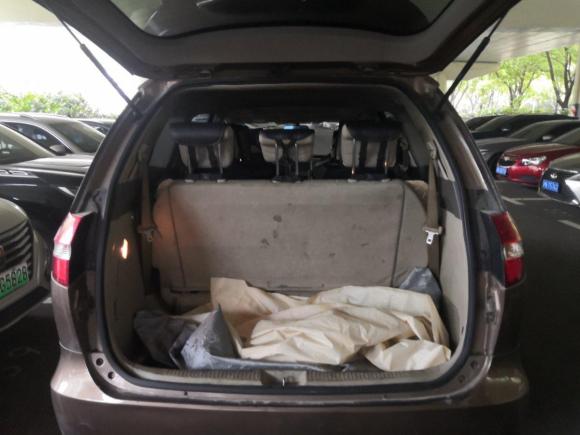 [上海·贵E] 二手比亚迪比亚迪M62013款 2.4L 手动舒适型