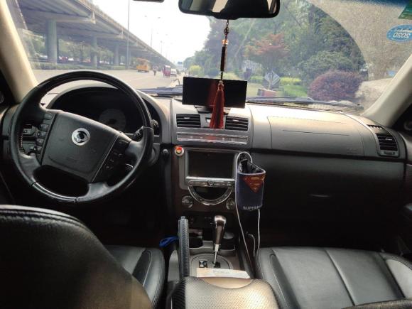 [成都·川A] 二手双龙雷斯特W2014款 2.0T 四驱豪华导航版7座