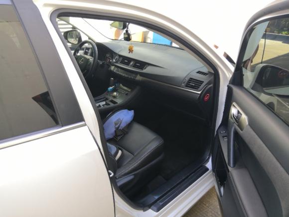 [深圳·粤B] 二手雷克萨斯雷克萨斯CT2014款 CT200h 精英版 单色