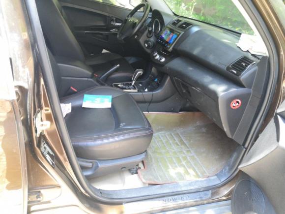 [武汉·鄂A] 二手陆风陆风X52015款 1.5T CVT创享版