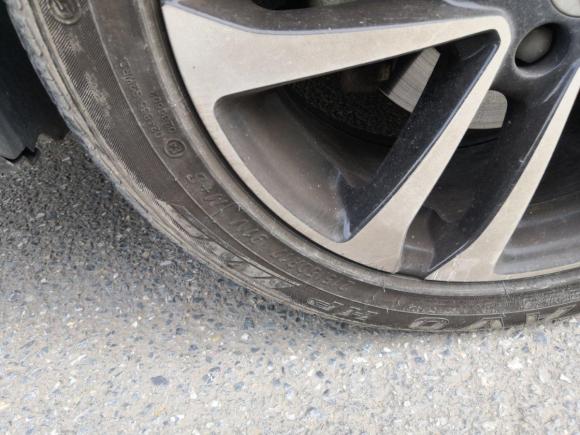 [广州·赣D] 二手荣威荣威RX32018款 18T 自动互联网智尊版