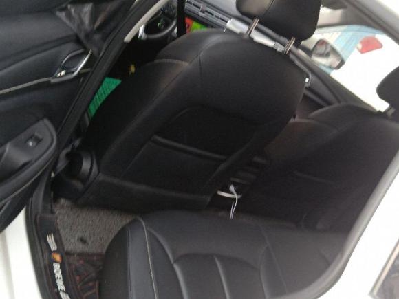 [佛山·粤E] 二手荣威荣威Ei52019款 豪华版