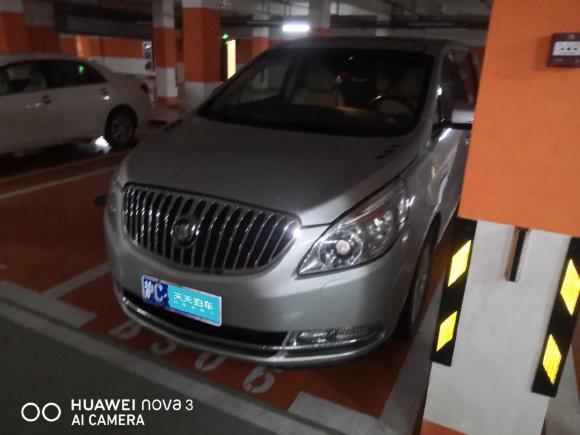 别克别克GL82011款 3.0L XT豪华商务旗舰版「上海二手车」「天天拍车」