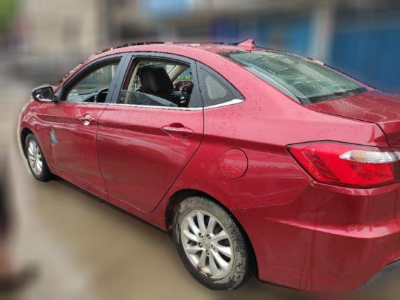 [武汉·鄂A] 二手长安悦翔V72015款 1.6L 自动乐享型 国IV