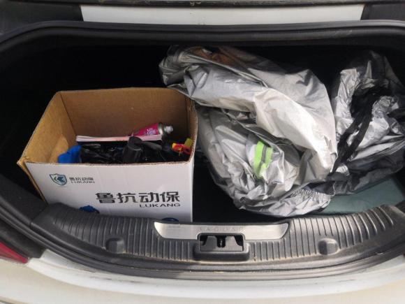 [深圳·粤B] 二手捷豹捷豹XJ2013款 XJL 2.0T 典雅商务版