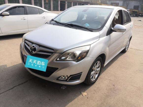 北京北汽绅宝北京汽车e系列2013款三厢15l自动乐尚版