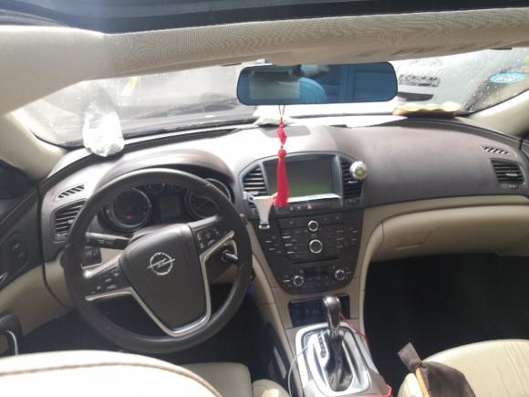 [上海·沪A] 二手欧宝英速亚2013款 2.0T 两驱豪华型