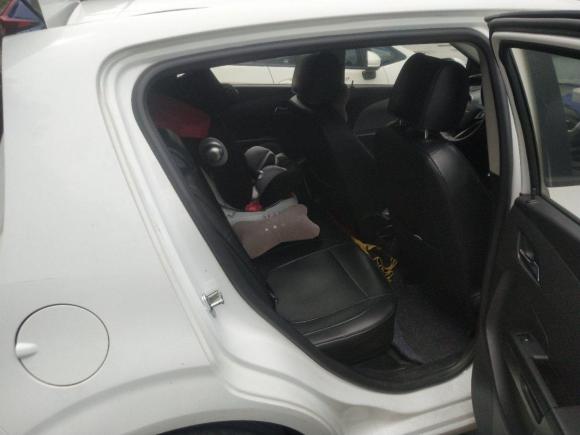 [佛山·粤Y] 二手雪佛兰爱唯欧2014款 两厢 1.4SE MT 乐悠版