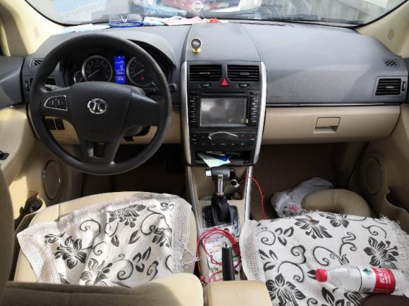 [深圳·粤B] 二手北汽绅宝北京汽车E系列2012款 两厢 1.5L 自动乐尚版