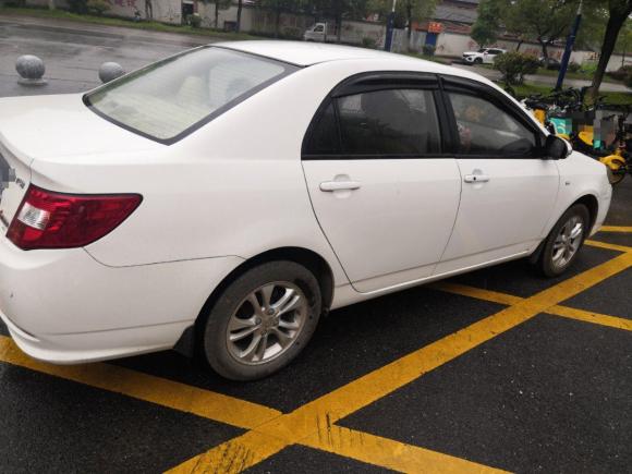 [南昌·赣A] 二手比亚迪比亚迪F32014款 1.5L 自动豪华型