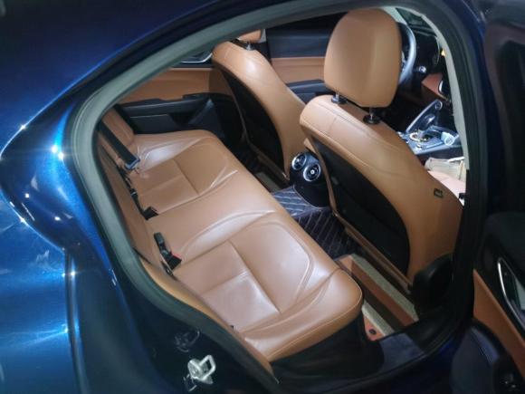 [嘉兴·浙F] 二手阿尔法罗密欧Giulia2017款 2.0T 200HP 精英版