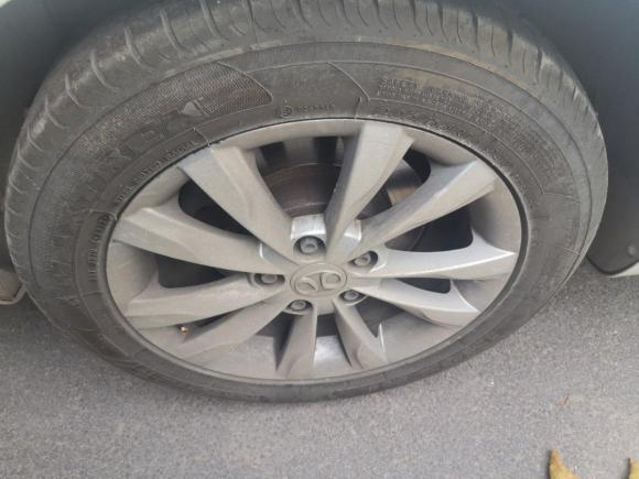 [青岛·鲁B] 二手北汽绅宝绅宝D502015款 1.5L 手动舒适超值导航版