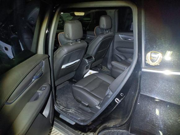 [武汉·鄂A] 二手凯迪拉克凯迪拉克XT62020款 28T 六座四驱风尚型