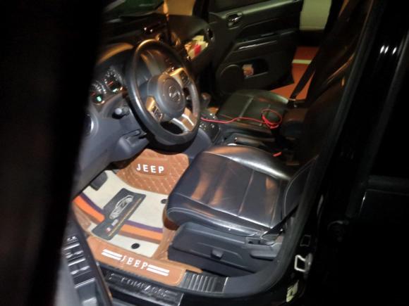 [上海·沪B] 二手Jeep指南者2013款 2.0L 两驱豪华版