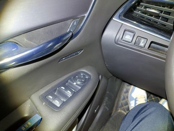 [武汉·鄂A] 二手凯迪拉克凯迪拉克XT62020款 28T 六座四驱风尚型