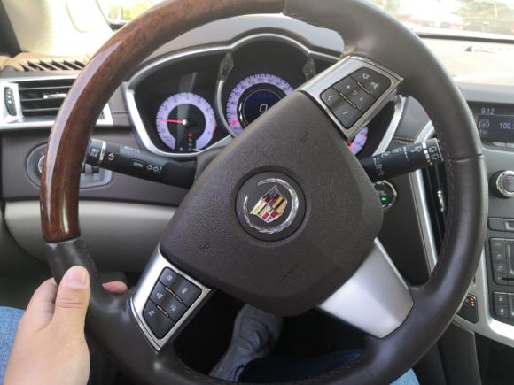 [上海·沪C] 二手凯迪拉克凯迪拉克SRX2010款 3.0L 豪华版