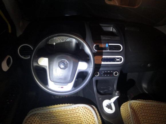 [金华·浙A] 二手MGMG32011款 1.5L AMT精英版