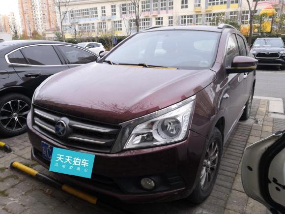 启辰启辰T702015款 1.6L 手动睿行版「上海二手车」「天天拍车」
