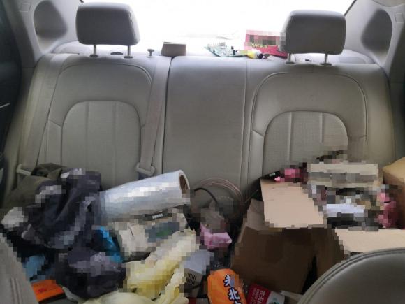 [济南·鲁A] 二手北汽绅宝绅宝D502015款 1.5L CVT标准超值导航版