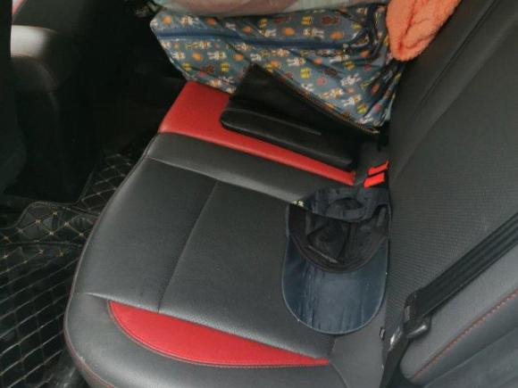 [武汉·鄂A] 二手长安逸动XT2016款 1.6L 手动俊酷型