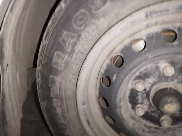 [成都·川A] 二手金杯阁瑞斯2013款 2.0L智领标准型9座 全运纪念版国四9座