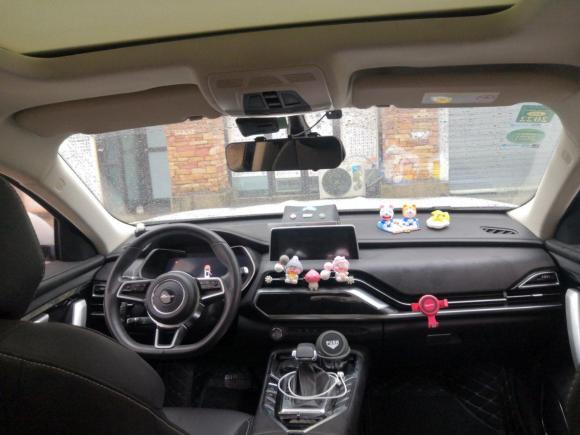 [上海·陕C] 二手众泰众泰T5002018款 1.5T 自动智能互联尊贵型