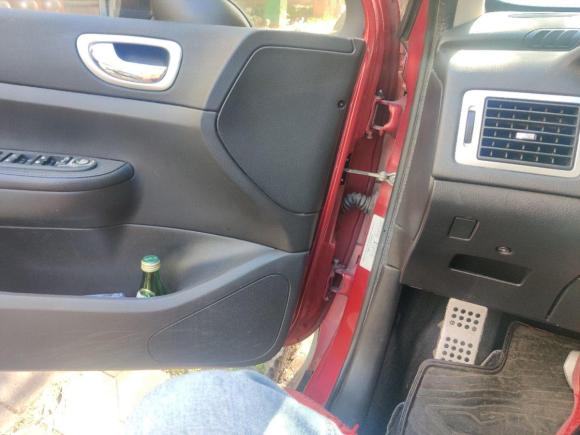 [深圳·粤B] 二手标致标致3072013款 1.6L 自动CROSS