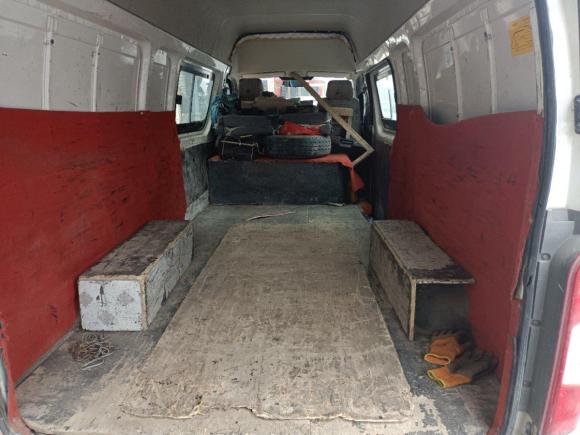 [西安·陕A] 二手福田风景G72017款 2.0L长轴商运版厢货高顶4座4Q20M