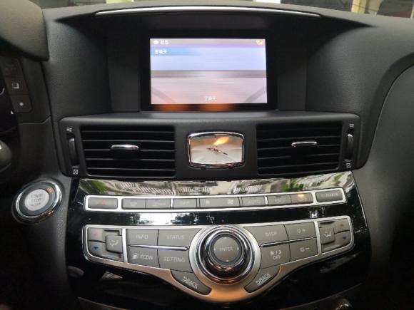 [深圳·粤B] 二手英菲尼迪英菲尼迪Q702017款 Q70L 2.5L 精英版