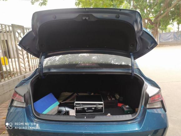 [佛山·粤E] 二手现代伊兰特2021款 1.5L CVT LUX尊贵版