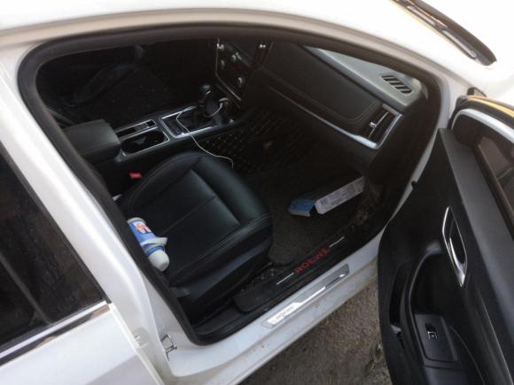 [青岛·鲁Q] 二手荣威荣威i62017款 20T 自动旗舰版