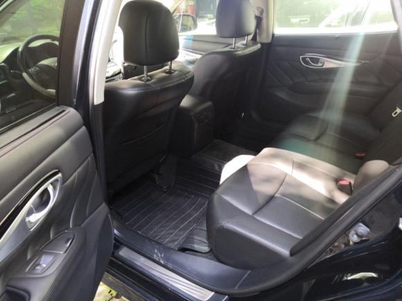 [武汉·鄂A] 二手英菲尼迪英菲尼迪Q702017款 Q70L 2.5L 精英版