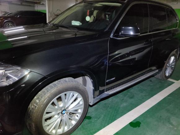 [武汉·鄂A] 二手宝马宝马X52017款 xDrive28i