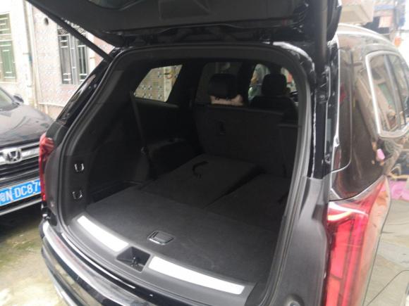 [深圳·粤N] 二手凯迪拉克凯迪拉克XT62020款 28T 七座风尚型