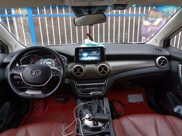 [无锡·皖S] 二手北汽绅宝绅宝D502018款 1.5L CVT尊贵智驾版