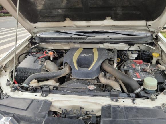 [义乌·浙G] 二手五十铃五十铃mu-X2015款 2.5T 四驱自动尊享型 7座