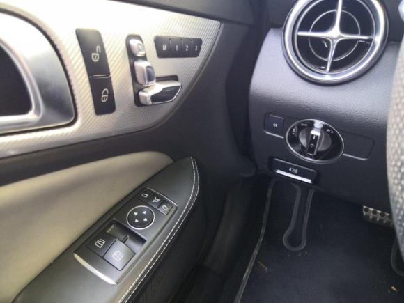 [上海·沪N] 二手奔驰奔驰SLC2019款 SLC 260 瑾瑜典藏版